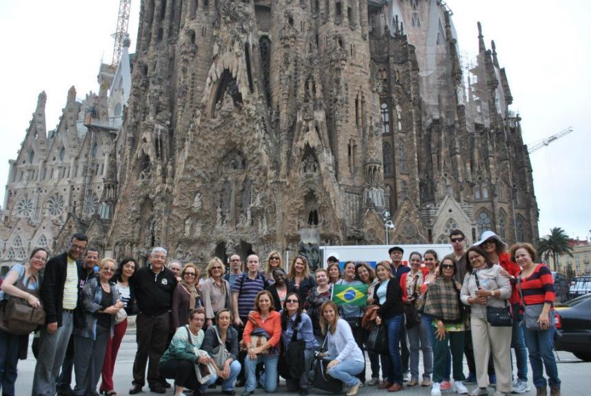 Barcelona Turismo Portugûes Sagrada Familia